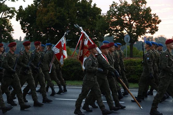 Święto Wojska Polskiego. Nocna próba przed defiladą