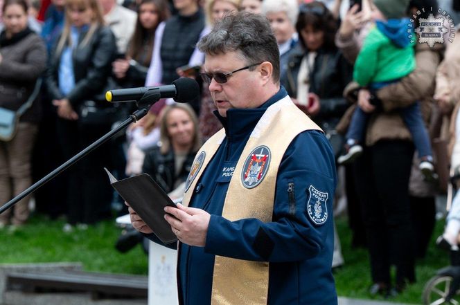Policjantki i policjanci złożyli ślubowanie. 126 funkcjonariuszy zasiliło śląski garnizon
