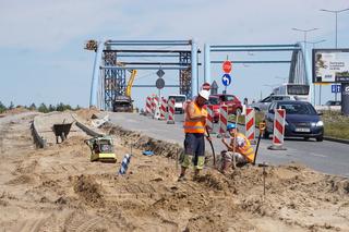 Budowa wiaduktu na Armii Krajowej w Bydgoszczy idzie pełną parą [ZDJĘCIA, WIDEO]