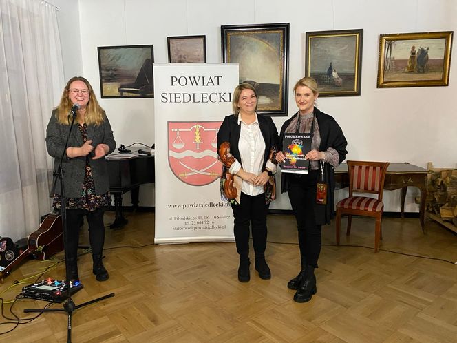 Laureaci konkursu fotograficznego „Przyjaźń bez barier” nagrodzeni