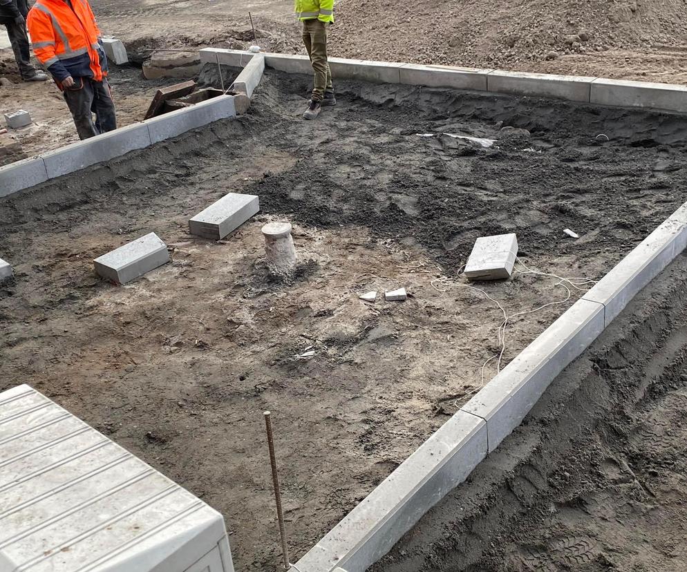 Budowa linii tramwajowej na Jar zablokowała wyjazd mieszkańcom Torunia