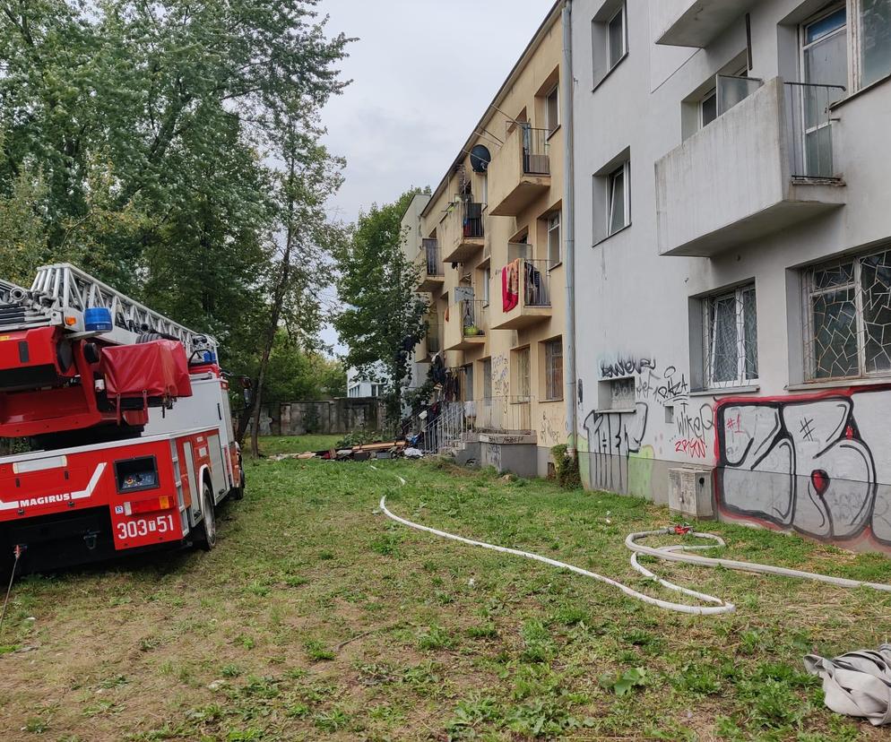 Tragiczny pożar w Kielcach – jedna osoba nie żyje, strażacy ewakuowali mieszkańców