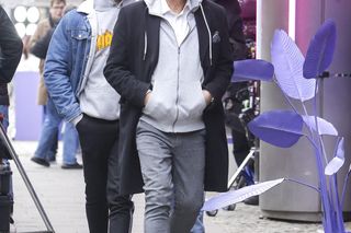 Syn Roberta Gonery idzie w ślady ojca. 21-letni Teodor gra w popularnym serialu