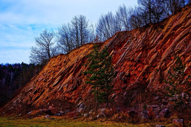 Doły Biskupie. Kamieniarstwo z okolic Kunowa 