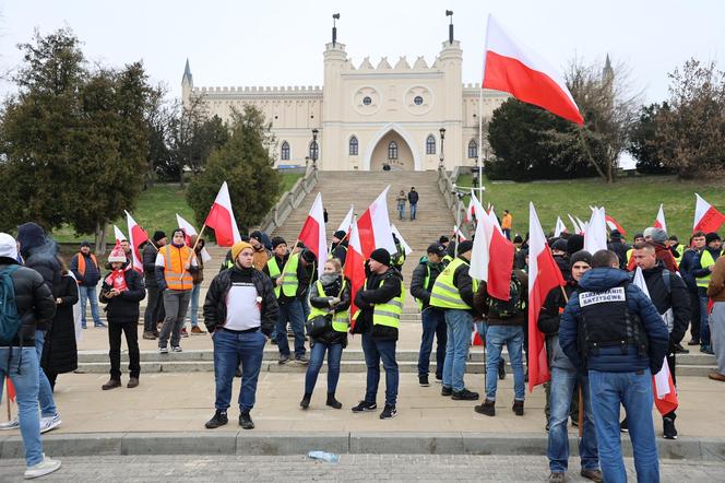 Protest rolników 20 marca w Lublinie. Przeszli ulicami miasta pod LUW