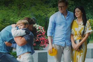 M jak miłość, odcinek 1769: Marcin (Mikołaj Roznerski), Iza (Adriana Kalska), Radek (Philippe Tłokiński), Szymek (Staś Szczypiński)