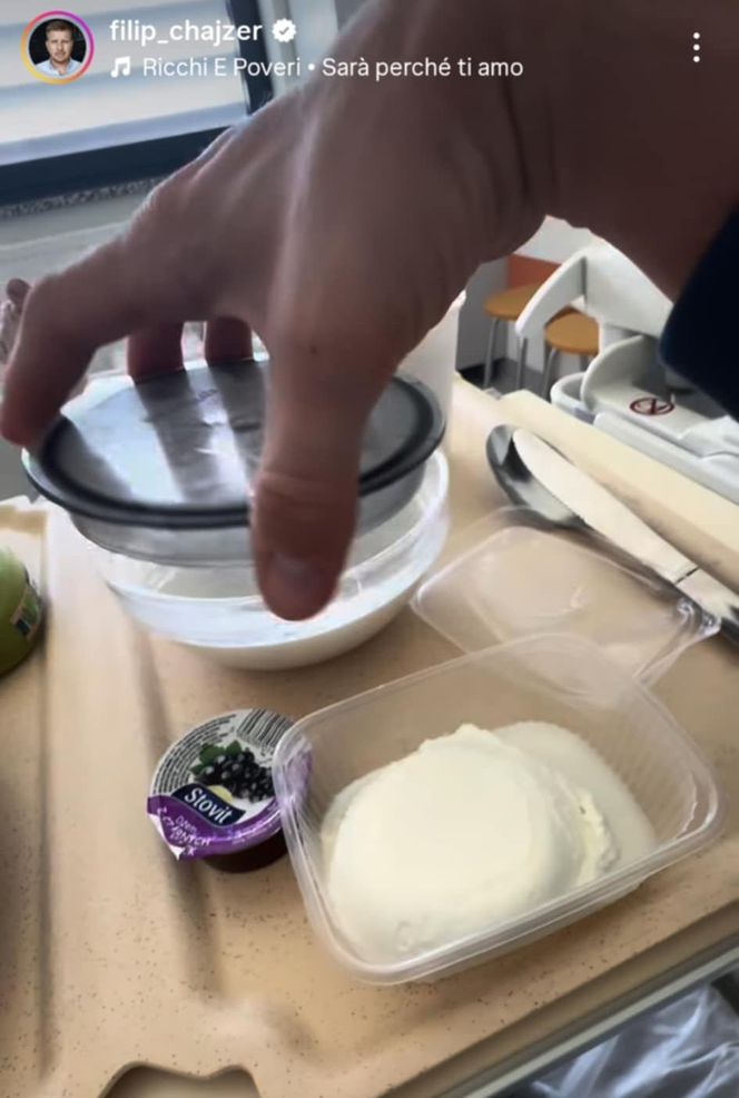 Filip Chajzer pokazał szpitalne jedzenie