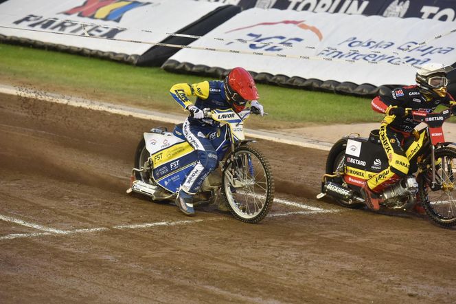 PRES Grupa Deweloperska Toruń - Betard Sparta Wrocław. Zdjęcia kibiców i zawodników z półfinału PGE Ekstraligi na Motoarenie