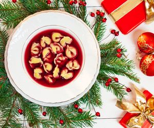 Co podać do barszczu czerwonego?  14 przepisów na uszka, paszteciki, krokiety