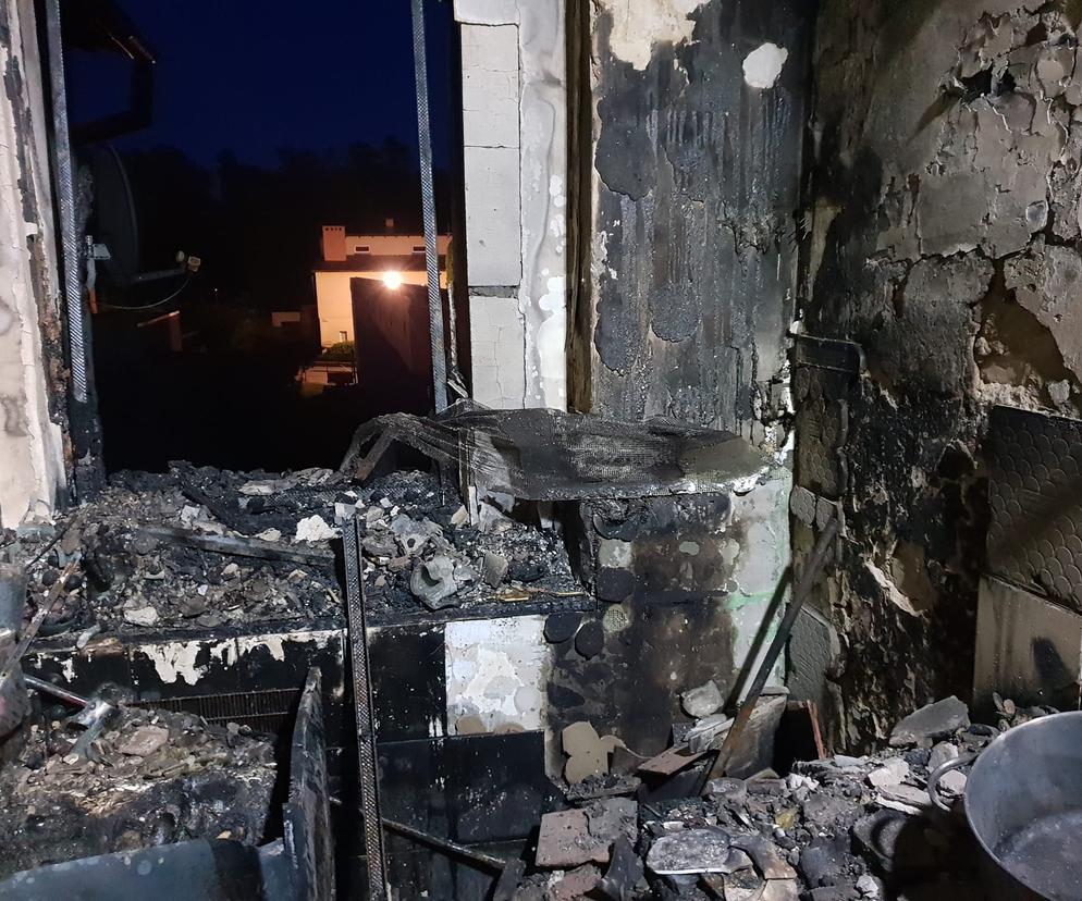 Pożar mieszkania w Łabiszynie. W środku znaleziono zwłoki mężczyzny!