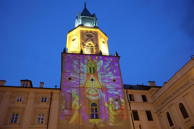 Świąteczna iluminacja ozdabia Wieżę Trynitarską w Lublinie 2023