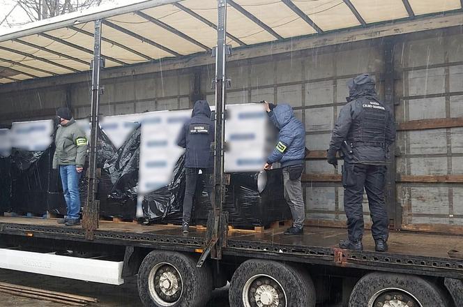 Tanich papierosów już nie kupisz. Zgarnęło je CBŚP