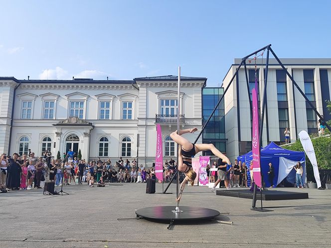 XIV Międzynarodowy Festiwal Artystów Ulicznych i Precyzji