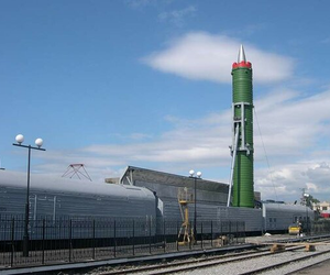 Nuklearny pociąg widziany w Rosji. Jedzie w stronę Ukrainy. Putin uderzy bronią atomową?