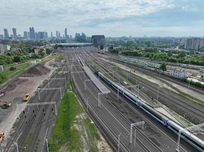 Warszawa Zachodnia to dworzec jak z bajki. Zbliża się koniec prac, ale wcześniej pociągi pojadą... na telefon!