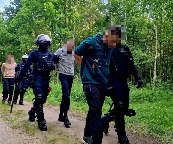 Pseudokibice szykowali ustawkę, wkroczyła policja!