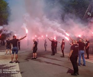 Pogrzeb tragicznie zmarłego kibica BKS-u. Pożegnali go bliscy i kibice 