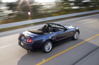 Ford Mustang Convertible 2010