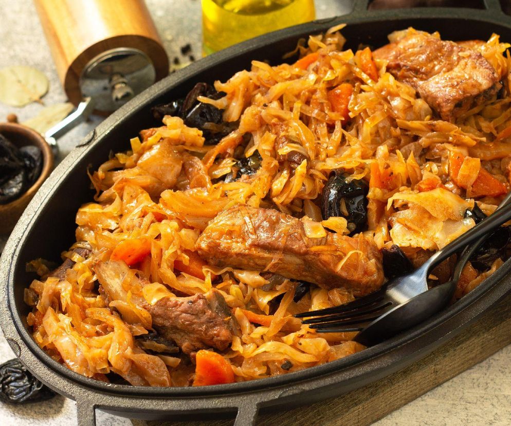 Żeberka duszone w kapuście: przepis na rozgrzewajace danie obiadowe