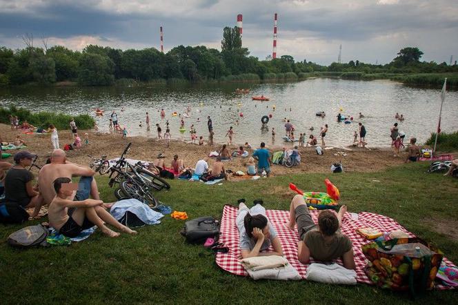 Picie piwa w plenerze