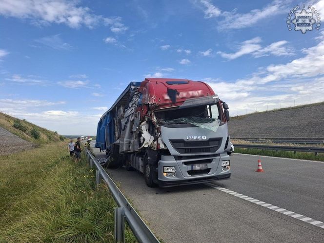 Wypadek na autostradzie A1. Zderzyły się ciężarówki
