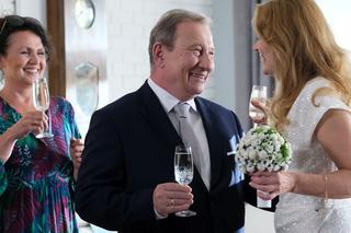 M jak miłość odc. 1684.Krystyna Banachowa (Dorota Chotecka-Pazura),Marysia (Małgorzata Pieńkowska),Staszek (Sławomir Holland)