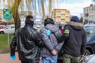 Ojczym Kamilka z Częstochowy przywitany przez więźniów w areszcie. Jest nagranie