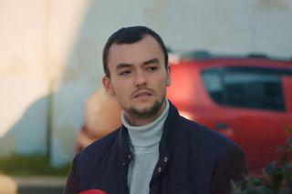 Miłość i nadzieja - kim jest Alper?