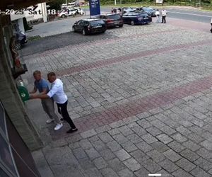 Tragedia w Szczyrku. Młody mężczyzna zmarł nagle przy remizie OSP