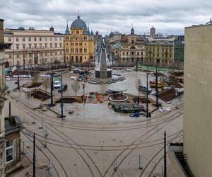 Plac Wolności na finiszu. Zobaczcie najświeższe zdjęcia