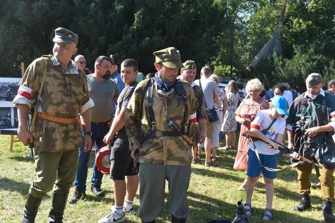 Obchody 80. rocznicy wybuchu Powstania Warszawskiego w Toruniu. Mieszkańcy grodu Kopernika pamiętają o bohaterach