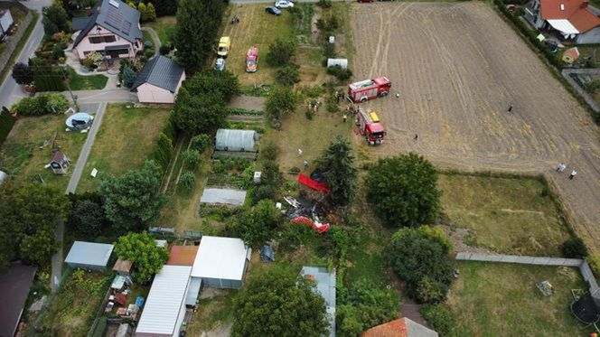 Przejmujący widok na grobie Jakuba Pracharczyka. 20-latek zginął w katastrofie awionetki