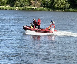 Akcja policji i toruńskiego WOPR. Nieodpowiedzialni spacerowicze pouczeni
