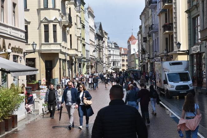 Tłumy na toruńskiej starówce. Wycieczki szkolne ruszyły do grodu Kopernika