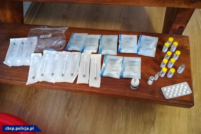 Akcja policjantów CBŚP w kujawsko-pomorskiem. Siedem osób zatrzymanych