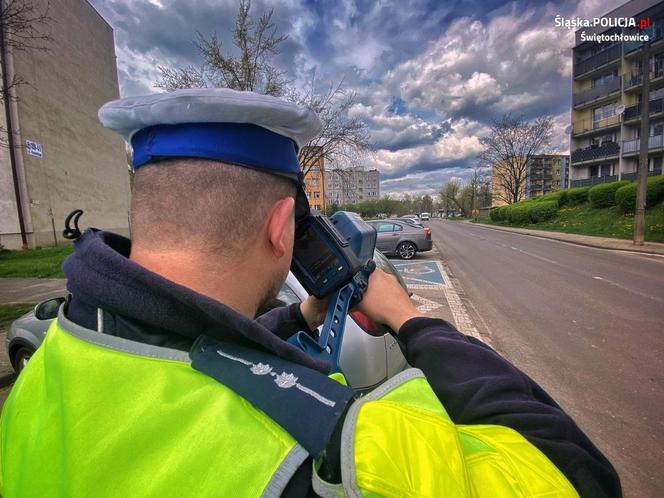 Kontrola prędkości przez policję śląską