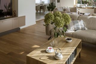 Ich dom przestał się im podobać. Skuli nawet posadzki, by pięknie mieszkać!