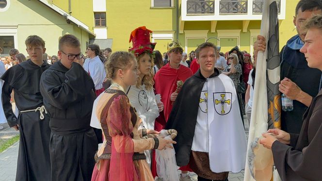 Orszak Jana Długosza w Nowym Sączu