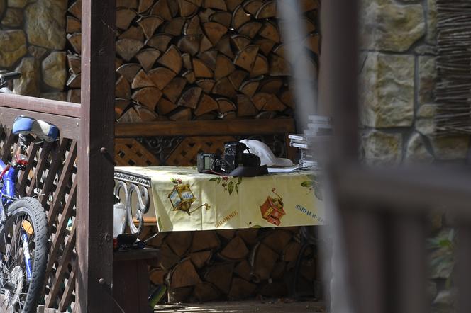 Horror w Kiełpinie. 15-latek mieszkał z rozkładającymi się zwłokami rodziców?