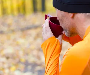 Idziesz na trening? Wypij przed kawę, twój organizm ci podziękuje