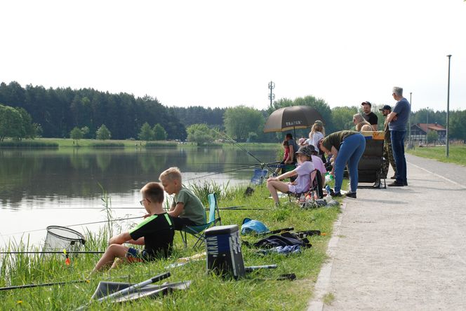 Zawody wędkarskie dla dzieci przyciągnęły w 2025 roku rekordową liczbę 148 uczestników