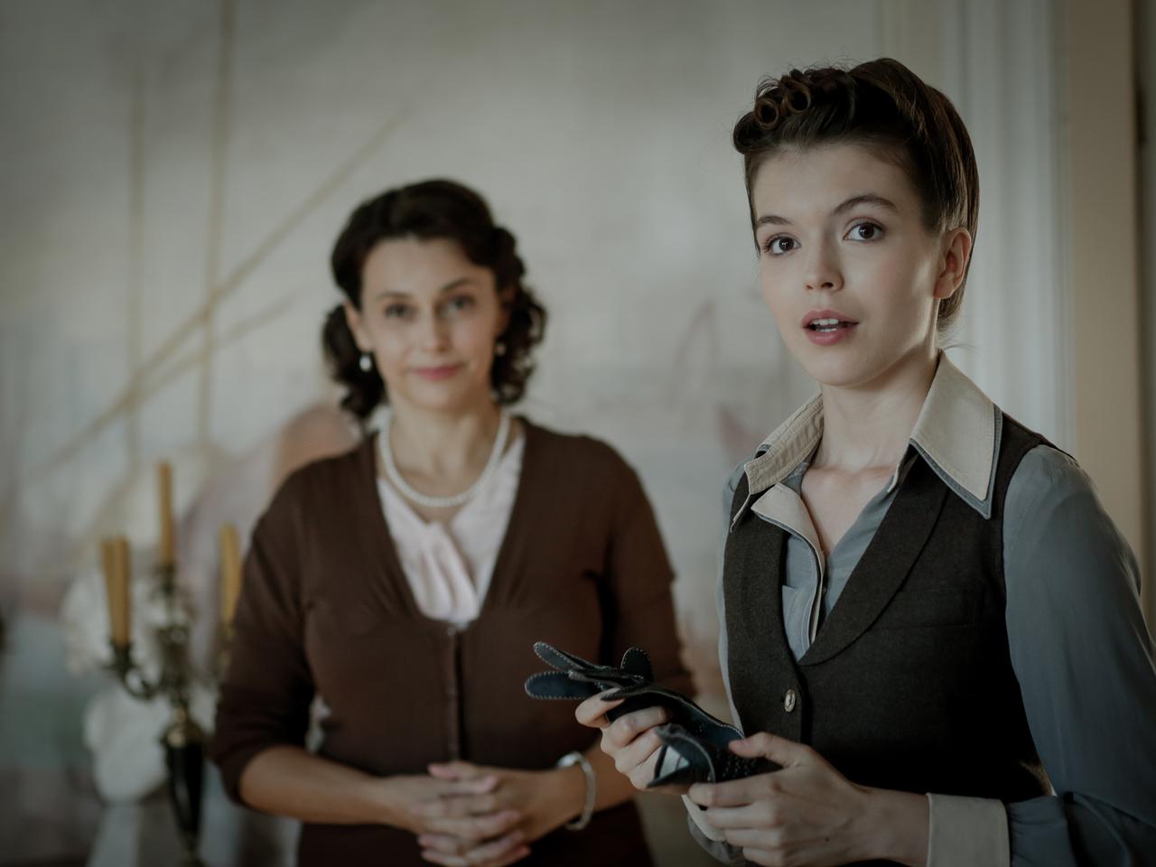 Wojenne dziewczyny, odcinek 45 - opis, streszczenie: Nitka załamuje się po śmierci Irki i ukrywa się w rodzinnym domu - ZDJĘCIA