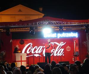 Ciężarówka Coca-cola w Białymstoku! Świąteczna atrakcja przyciągnęła tłumy mieszkańców na Rynek Kościuszki