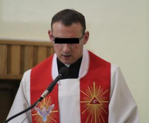  Wielki skandal w Łosicach. Ksiądz Sebastian zmusił parafiankę do seksu w samochodzie?!