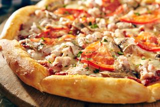 Ciasto na pizzę - przepis z suchych drożdży