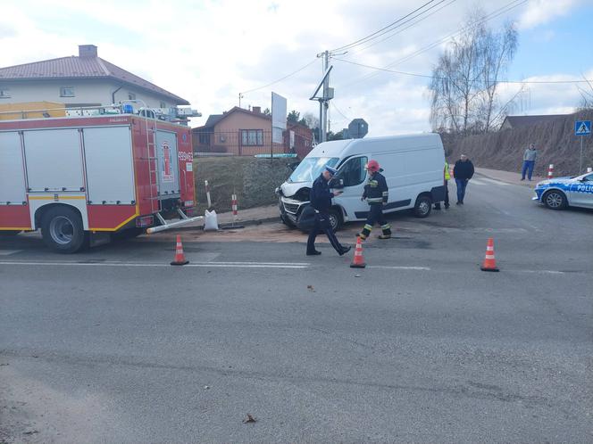 Wypadek na feralnym skrzyżowaniu w Ambrożowie