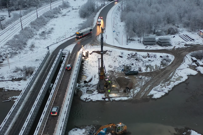 Trwa budowa nowego mostu na rzece Kamienica 