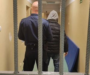 Domorosły nauczyciel pobił i skopał staruszka. To miał w ręce w momencie zatrzymania