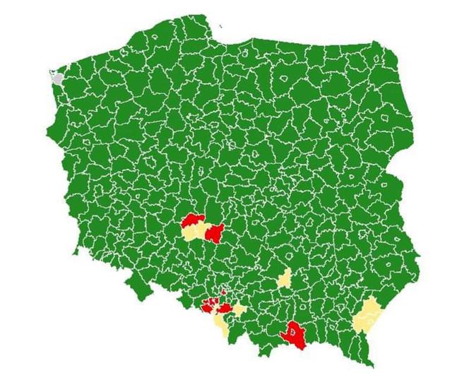 Koronawirus w Polsce: Czerwone strefy. Ostrzejsze obostrzenia w tych powiatach