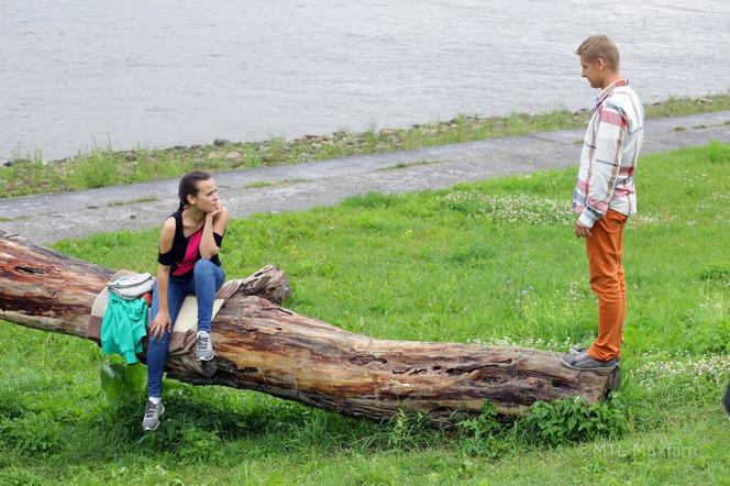 M jak miłość odc. 952. Paweł (Rafał Mroczek) i Madzia (Anna Mucha)